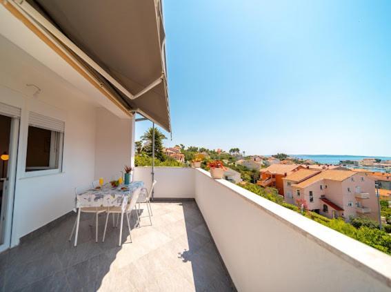 Laganini Apartman Rab Rab Town Exterior photo